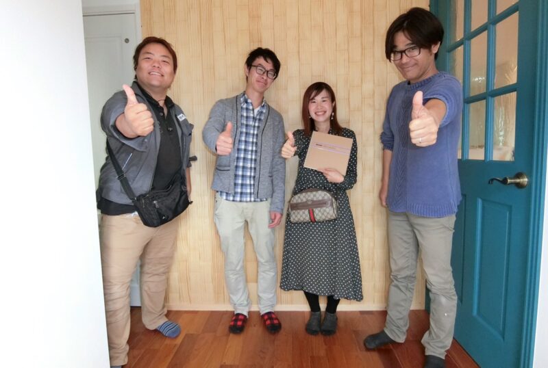 また一組…