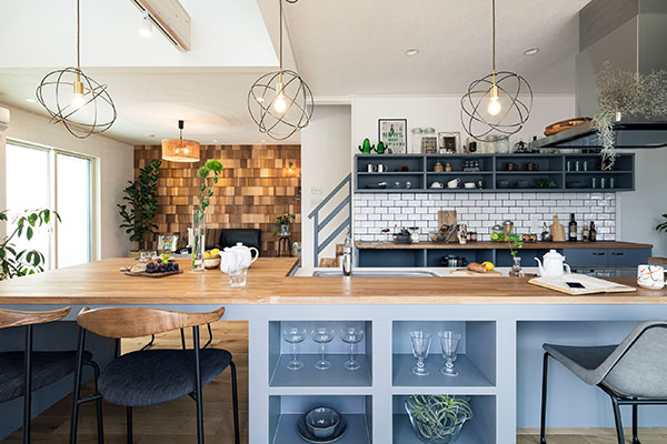 SURFERS HOUSE02